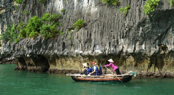 Day 7: HALONG BAY - HANOI - FLIGHT TO HUE (B/L) - ONLY PRIVATE TRANSFER - halong-bay-hanoi-flight-to-hue-bl-only-private-transfer-u1MYDmCg.jpg