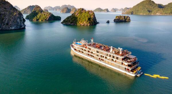 Day 7: NINH BINH – HALONG BAY – PARTICIPATION IN CLEANING THE RUBBISH ON THE BAY (B/L/D) - ninh-binh-halong-bay-participation-in-cleaning-the-rubbish-on-the-bay-bld-IhvSRyc7.jpg