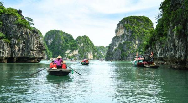 Day 7: MORNING IN THE NATURAL WONDER OF THE WORLD - HANOI (B/L) - SHARED CRUISE, BUS - morning-in-the-natural-wonder-of-the-world-hanoi-bl-shared-cruise-bus-dtRVMgZx.jpg