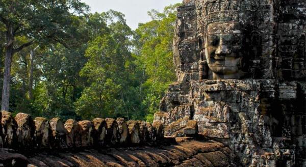 Day 4: EXPLORE THE BEAUTY OF BANTEAY SREI AND ANGKOR WAT (B) - explore-the-beauty-of-banteay-srei-and-angkor-wat-b-TiIAaKPj.jpg