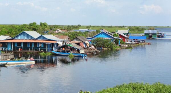 Day 6: DISCOVER THE FLOATING VILLAGES OF TONLE SAP LAKE - SIEM REAP DEPARTURE (B) - discover-the-floating-villages-of-tonle-sap-lake-siem-reap-departure-b-rHnbjWea.jpg