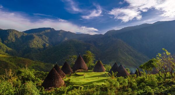 Day 6: RUTENG-DINTOR -DENGE VILLAGE-WAE REBO TRADITIONAL VILLAGE - ruteng-dintor-denge-village-wae-rebo-traditional-village-hfl2tM4P.jpg