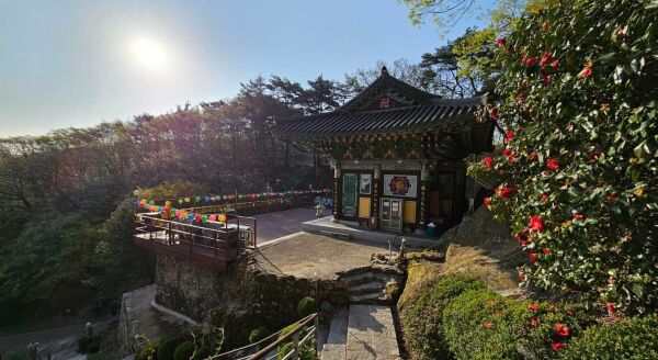 Day 8: Busan - Gyeongju (B) - busan-gyeongju-b-yQt08idU.jpg