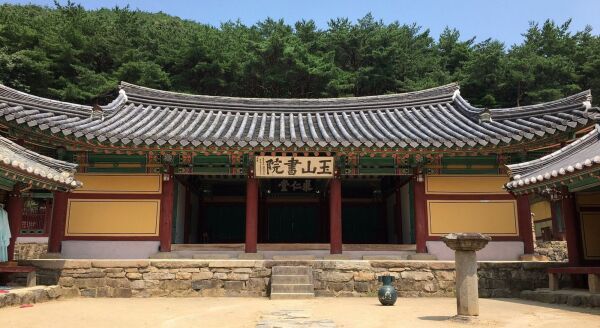 Day 9: Gyeongju Cultural Immersion (B) - gyeongju-b-jq2Yesoq.jpg