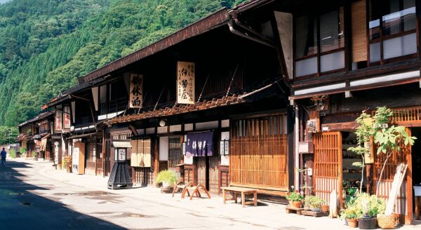 Day 7: Matsumoto - matsumoto-DrbrQNkZ.jpg