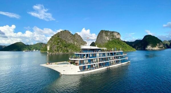 Day 4: LAN HA BAY - VIET HAI VILLAGE - VAN BOI BEACH (B/L/D) SHARING CRUISE, BUS - lan-ha-bay-viet-hai-village-van-boi-beach-bld-sharing-cruise-bus-APUZQoEQ.jpg