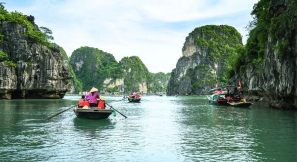 Day 5: GET OFF THE BEATEN PATH IN HALONG BAY - DARK & BRIGHT CAVE – HANOI ( B/L) SHARING CRUISE, BUS - get-off-the-beaten-path-in-halong-bay-dark-bright-cave-hanoi-bl-sharing-cruise-bus-kmFIOVIZ.jpg