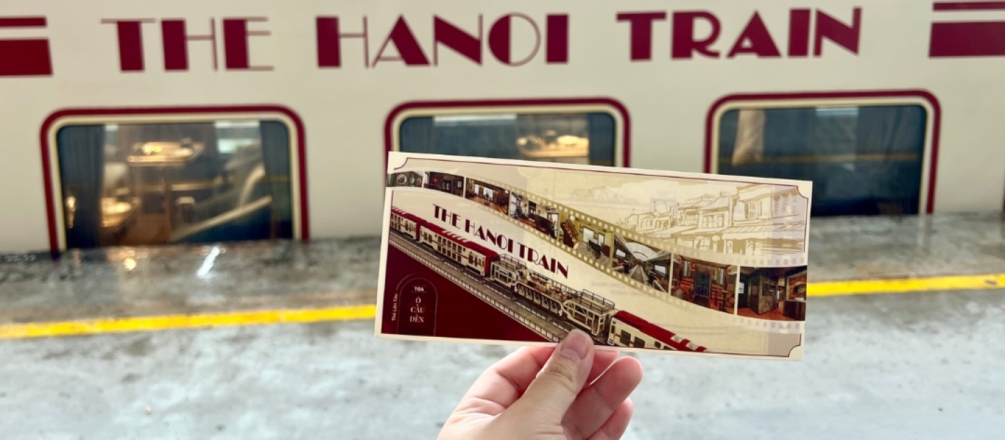 Vietnam Railway Launches "The Hanoi Train - Five Gates" for Tourists