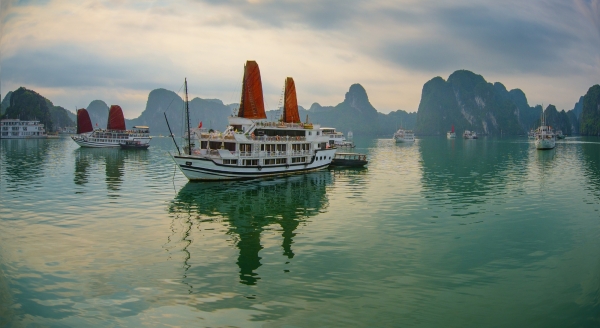 Day 6: HA LONG BAY – HANOI – HOI AN (B/Br) - ha-long-bay-hanoi-hoi-an-bbr-Qp44YKQf.jpg