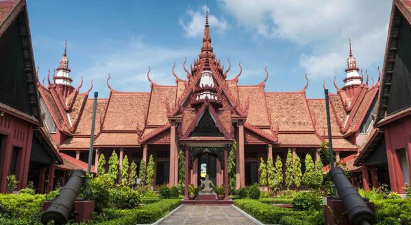 Day 3: PHNOM PENH (B) - phnom-penh-b-K71SGxMd.jpg
