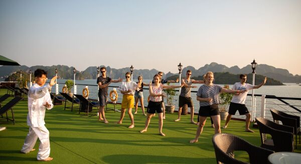 Day 11: MORNING IN HA LONG BAY & RETURN TO HANOI (B/L) - morning-in-ha-long-bay-return-to-hanoi-bl-3ANUsL4K.jpg
