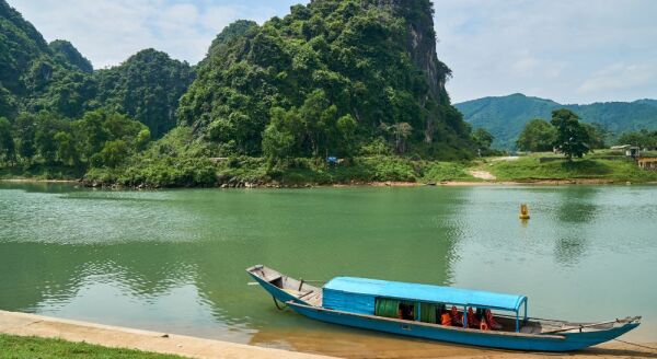 Day 12: FLY FROM HANOI TO DONG HOI & DISCOVER PHONG NHA–KE BANG NATIONAL PARK (B) - fly-from-hanoi-to-dong-hoi-discover-phong-nha-ke-bang-national-park-b-QEgpVS1P.jpg