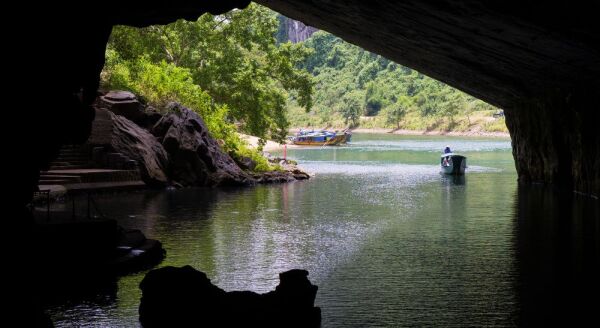 Day 16: DEPARTURE FROM PHONG NHA & FLIGHT TO HO CHI MINH CITY (B) - departure-from-phong-nha-flight-to-ho-chi-minh-city-b-fPySja71.jpg