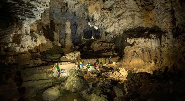Day 13: INTO THE WILD – PHONG NHA TO TAN HOA, KEN CAVE & TU LAN CAMPSITE – GROUP TOUR (B/L/D) - into-the-wild-phong-nha-to-tan-hoa-ken-cave-tu-lan-campsite-group-tour-bld-N3b0kAfO.jpg