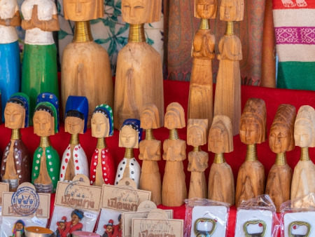 A Guide to Responsible Souvenir Shopping in Southeast Asia